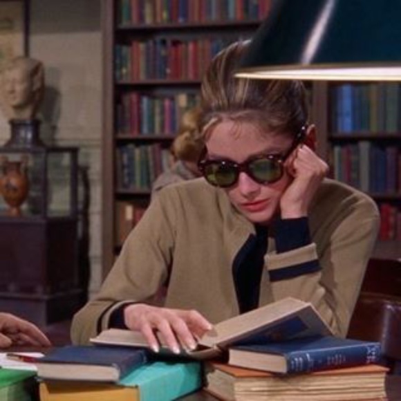 Meet your Posher, Violetta - Picture 1 of 1